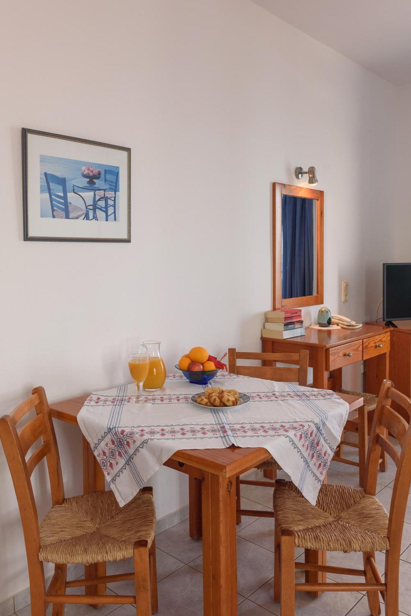 Kalamaki Holidays - Finikas Studios & Apartments Esterno foto