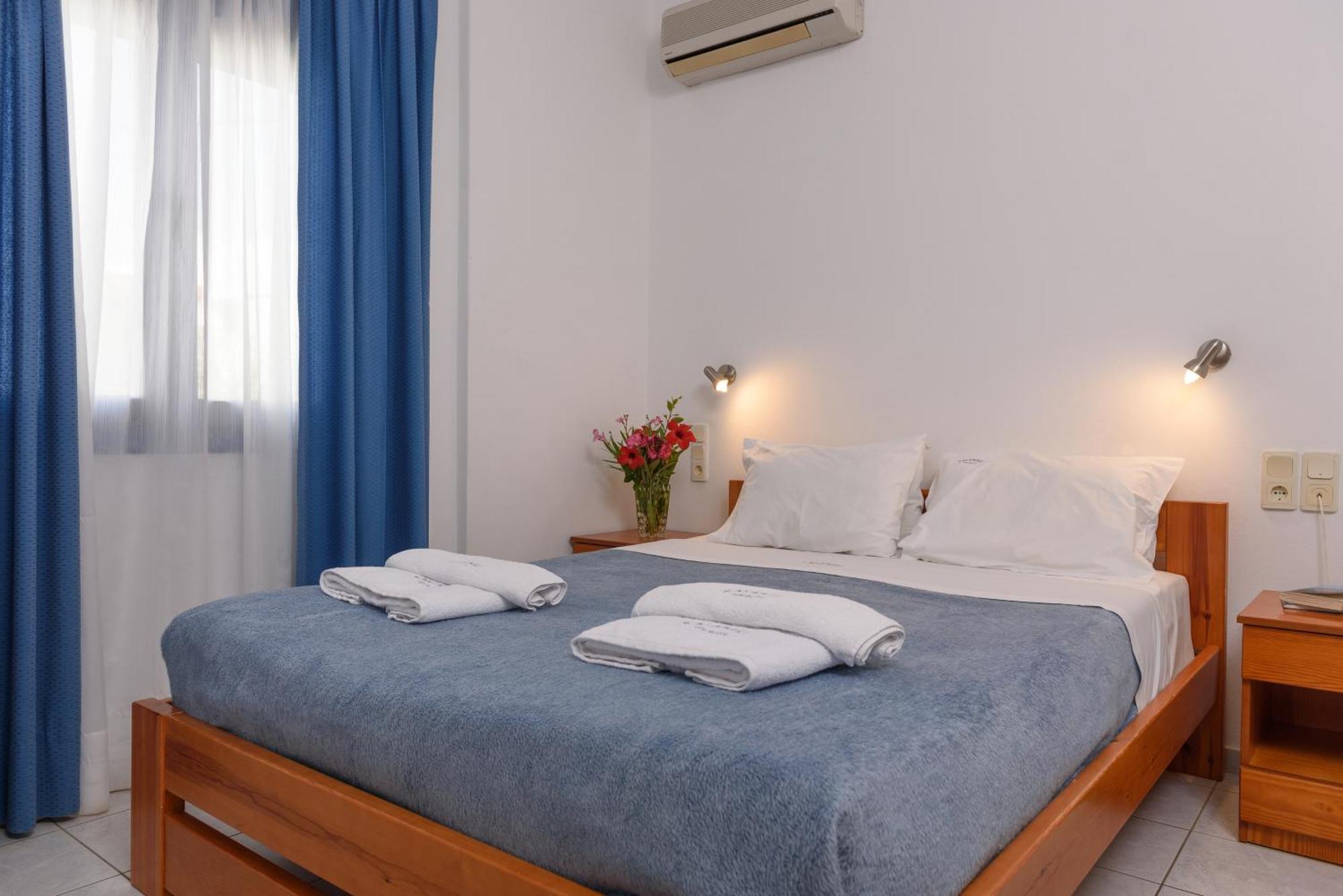 Kalamaki Holidays - Finikas Studios & Apartments Esterno foto