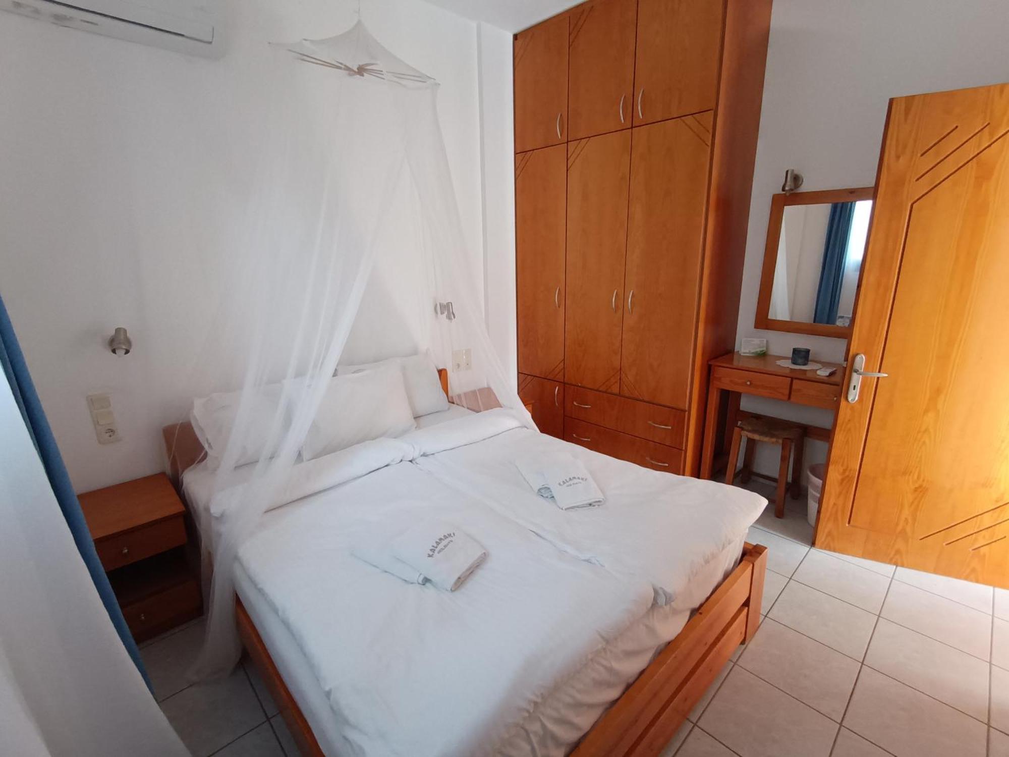 Kalamaki Holidays - Finikas Studios & Apartments Esterno foto